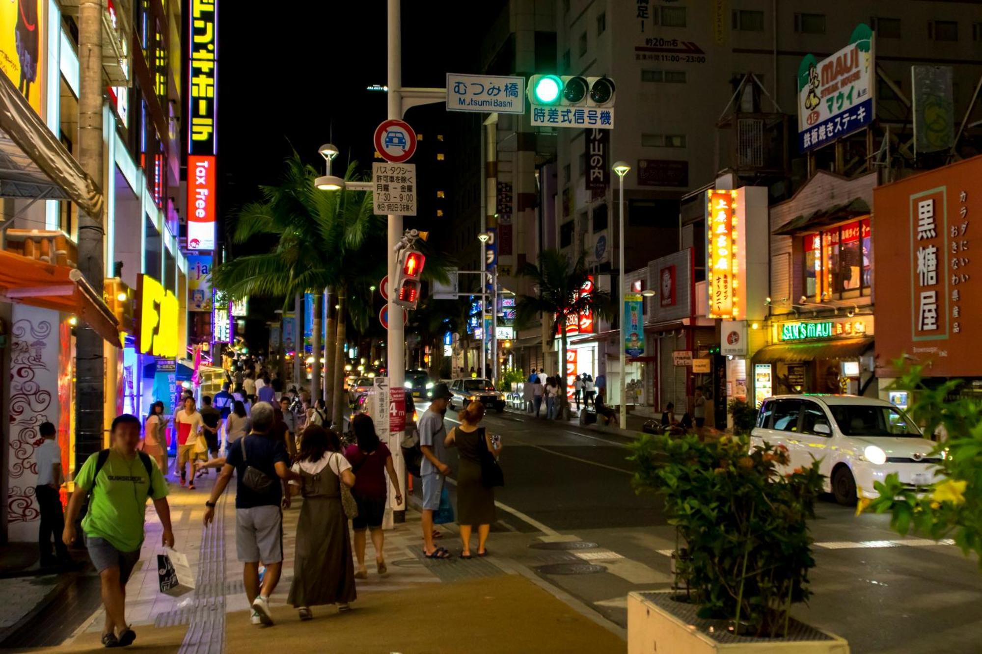 Nest Hotel Naha Nishi Екстер'єр фото